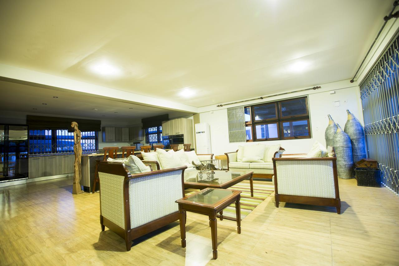 Вилла The Palms At Prampram Экстерьер фото